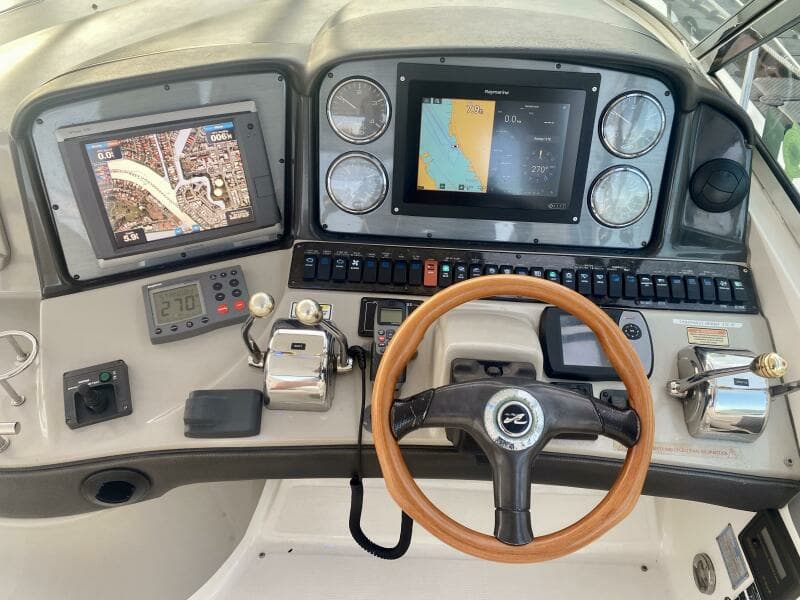 2005 Sea Ray 420 Sundancer