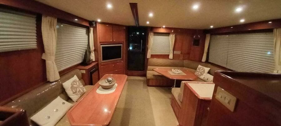 2004 Mikelson 43 Sportfisher