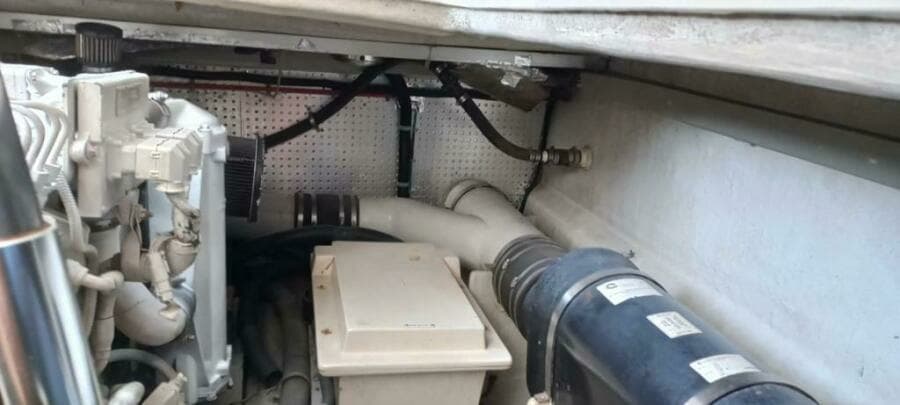 2004 Mikelson 43 Sportfisher