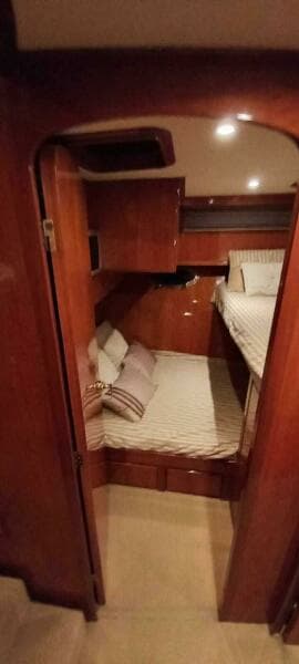 2004 Mikelson 43 Sportfisher