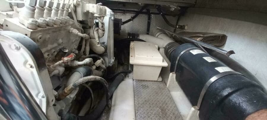 2004 Mikelson 43 Sportfisher