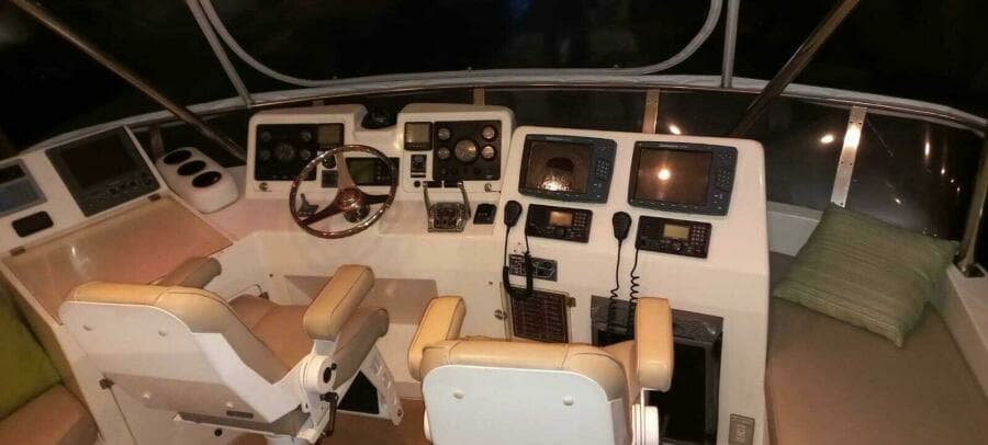 2004 Mikelson 43 Sportfisher