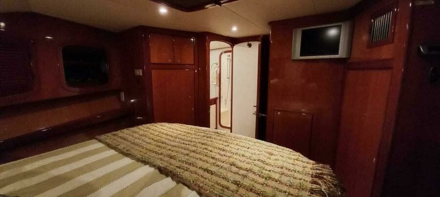 2004 Mikelson 43 Sportfisher