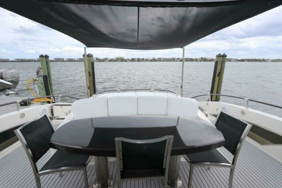 2009 Lazzara Yachts LSX 75