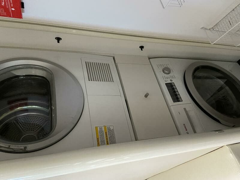 2009 Lazzara Yachts LSX 75