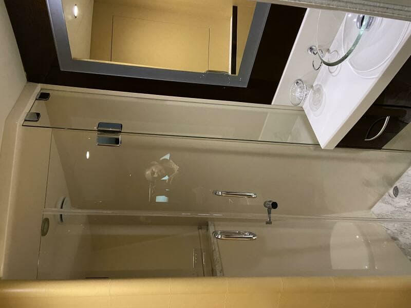 2009 Lazzara Yachts LSX 75