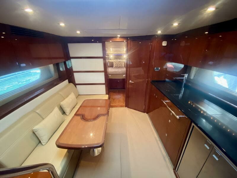 2010 Sea Ray 450 Sundancer