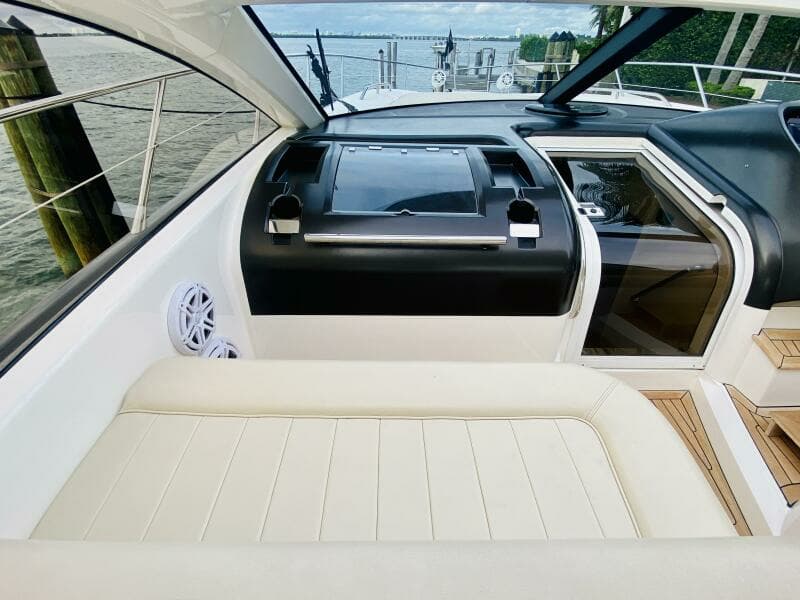 2010 Sunseeker Predator 60