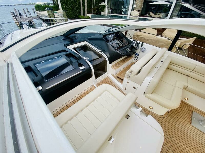 2010 Sunseeker Predator 60
