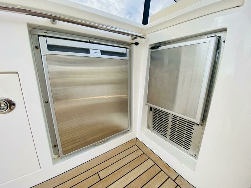 2010 Sunseeker Predator 60