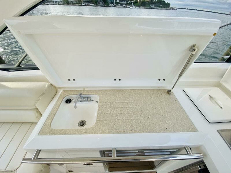 2010 Sunseeker Predator 60