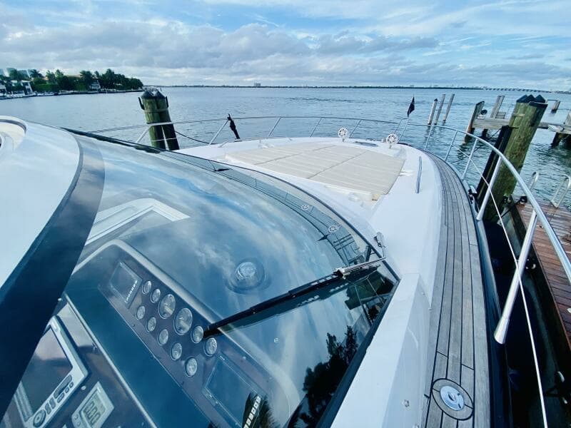 2010 Sunseeker Predator 60