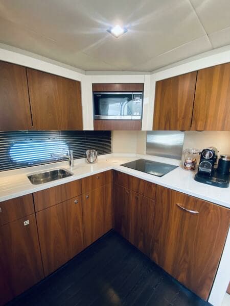 2010 Sunseeker Predator 60