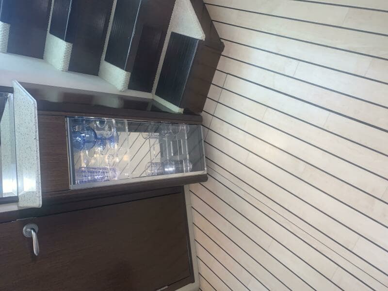 2011 Cruisers Yachts 420 Sports Coupe