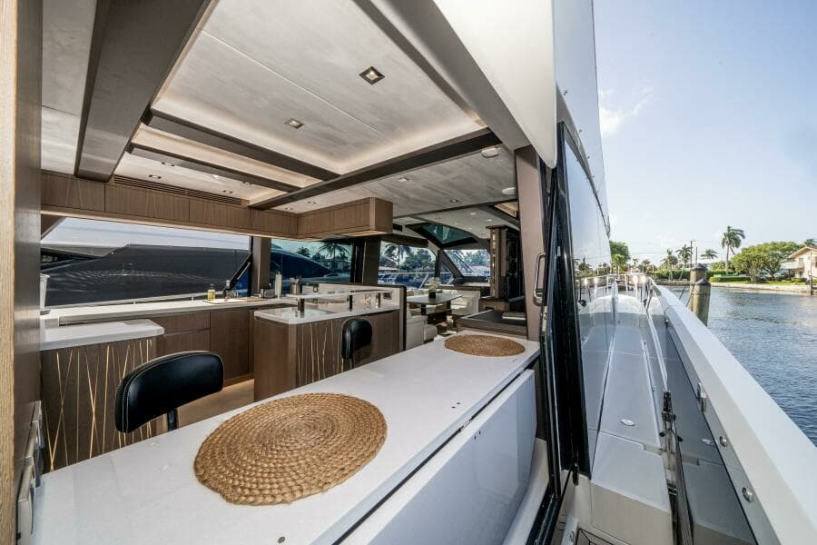 2019 Galeon 640 FLY