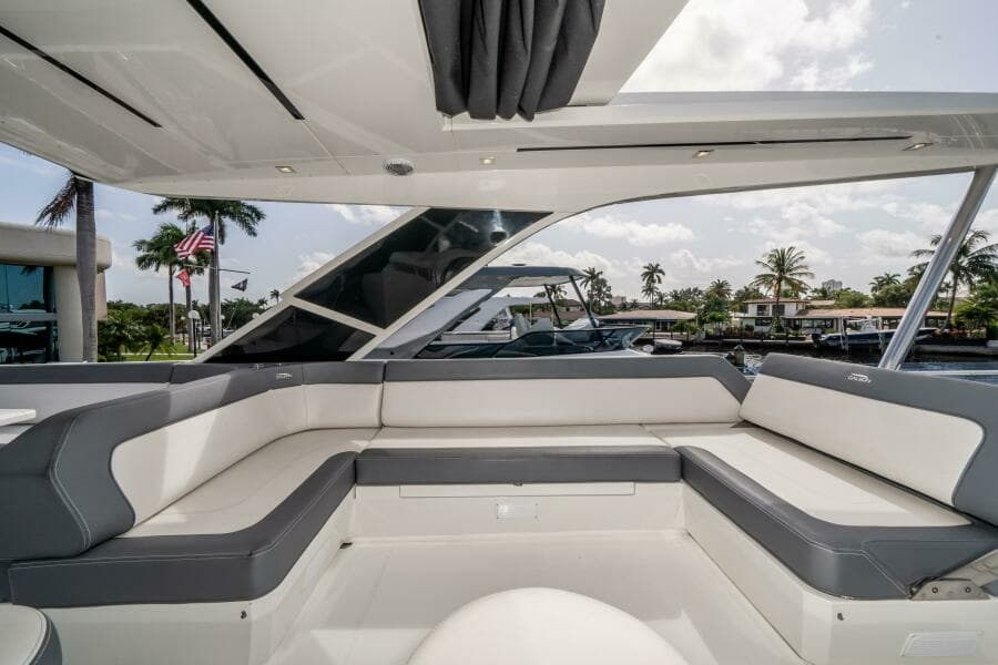 2019 Galeon 640 FLY