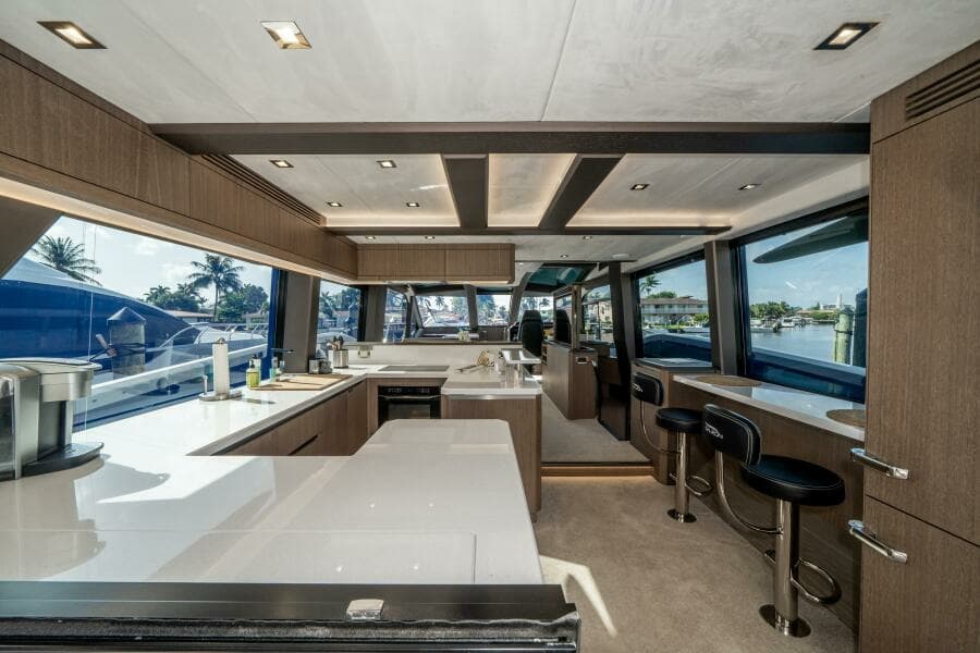 2019 Galeon 640 FLY