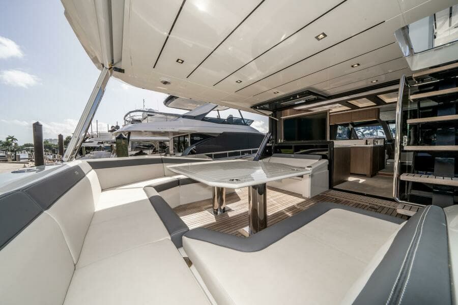 2019 Galeon 640 FLY