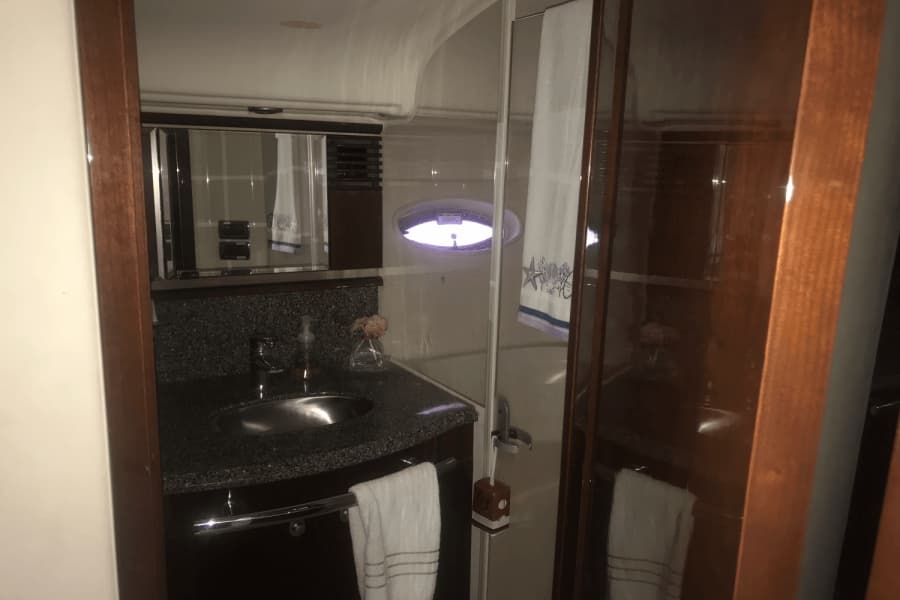 2009 Sea Ray 52 SUNDANCER