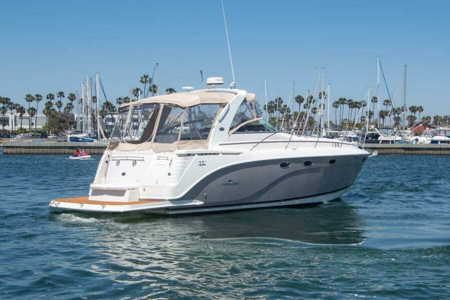 2008 Rinker 40 Express Cruiser