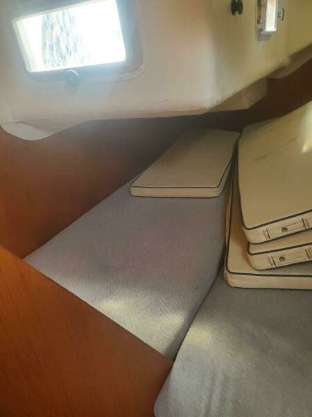 1985 Beneteau First 375