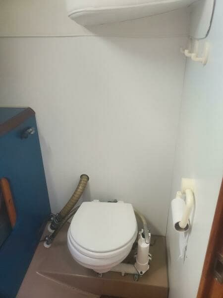 1985 Beneteau First 375