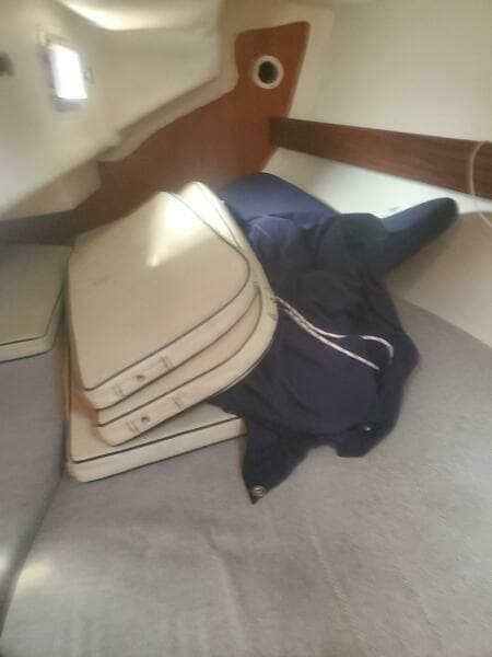 1985 Beneteau First 375