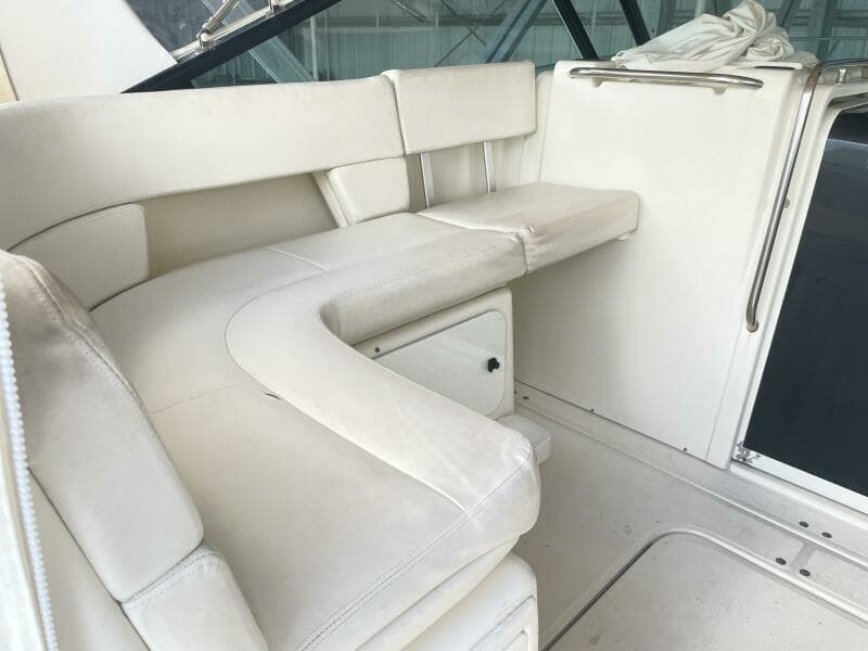 1996 Tiara Yachts 3100 Open
