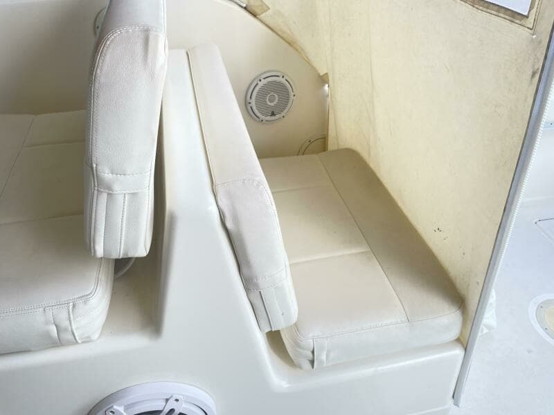 1996 Tiara Yachts 3100 Open