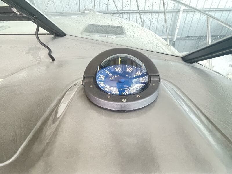 1996 Tiara Yachts 3100 Open