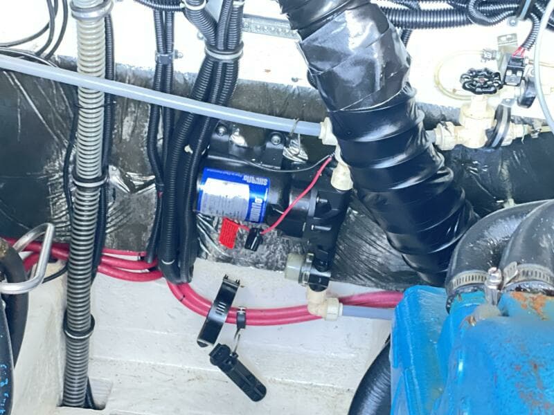 1996 Tiara Yachts 3100 Open