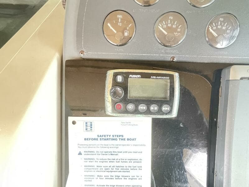 1996 Tiara Yachts 3100 Open