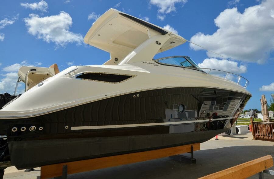 2016 Sea Ray 350 Sundancer
