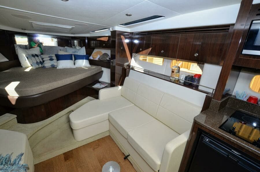 2016 Sea Ray 350 Sundancer