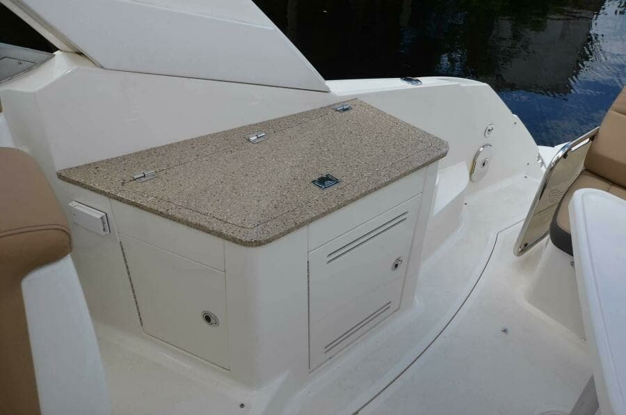 2016 Sea Ray 350 Sundancer