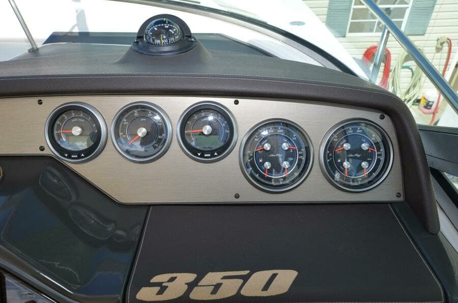 2016 Sea Ray 350 Sundancer