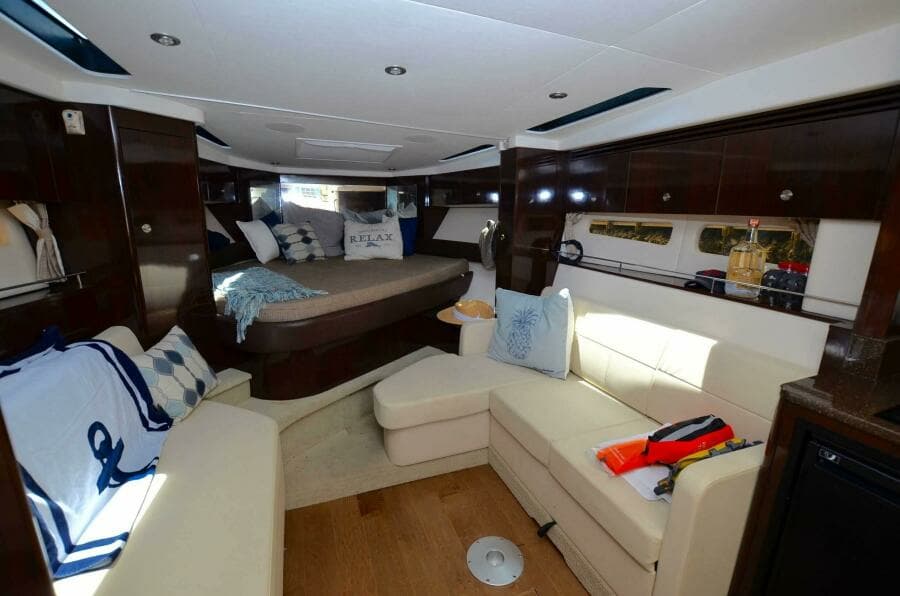 2016 Sea Ray 350 Sundancer