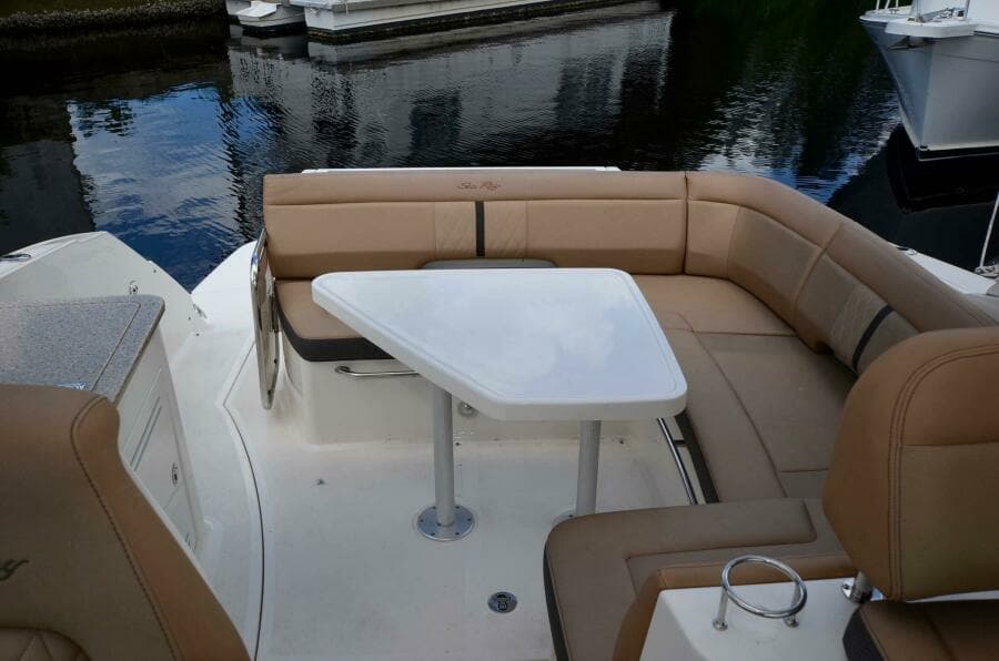 2016 Sea Ray 350 Sundancer