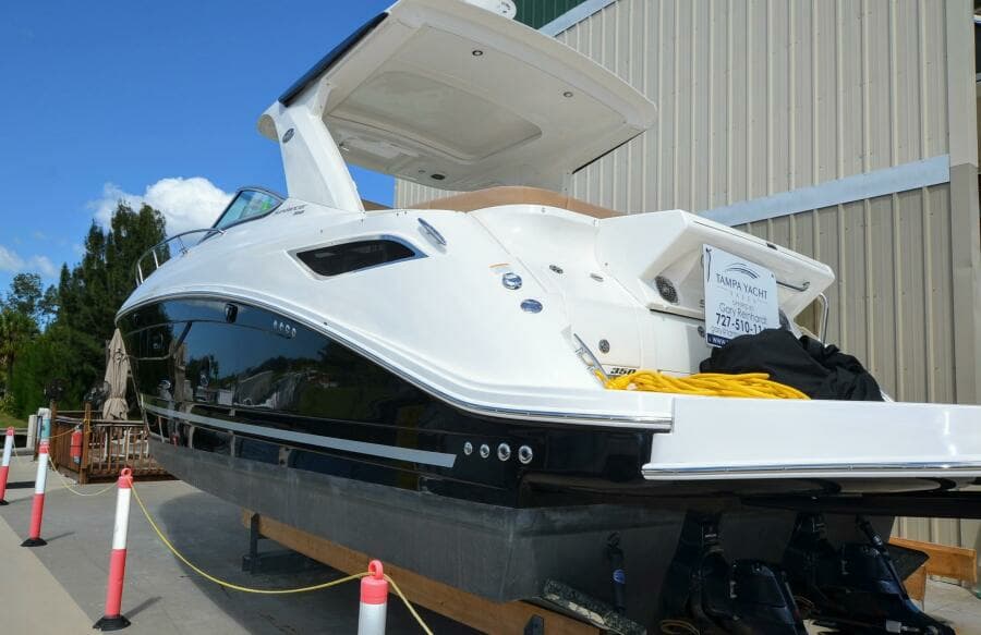 2016 Sea Ray 350 Sundancer