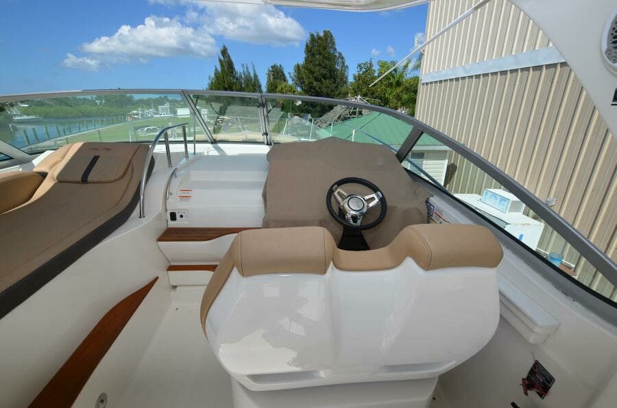 2016 Sea Ray 350 Sundancer