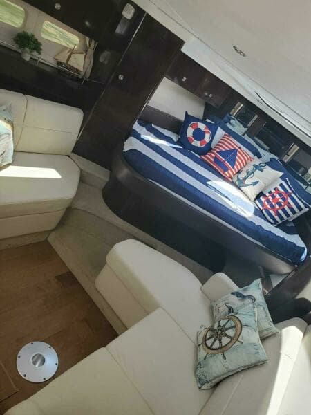 2016 Sea Ray 350 Sundancer