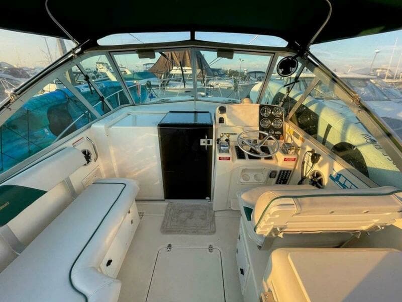 1998 Pursuit 3000 Express