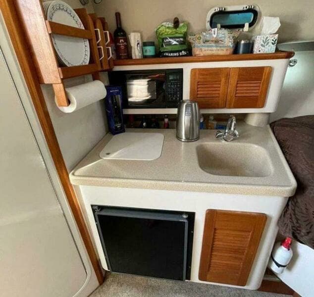 1998 Pursuit 3000 Express