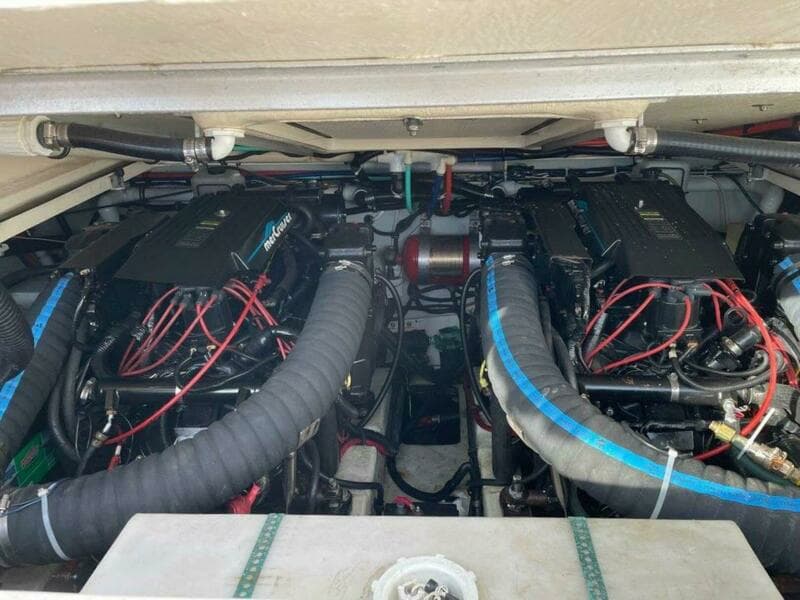 1998 Pursuit 3000 Express