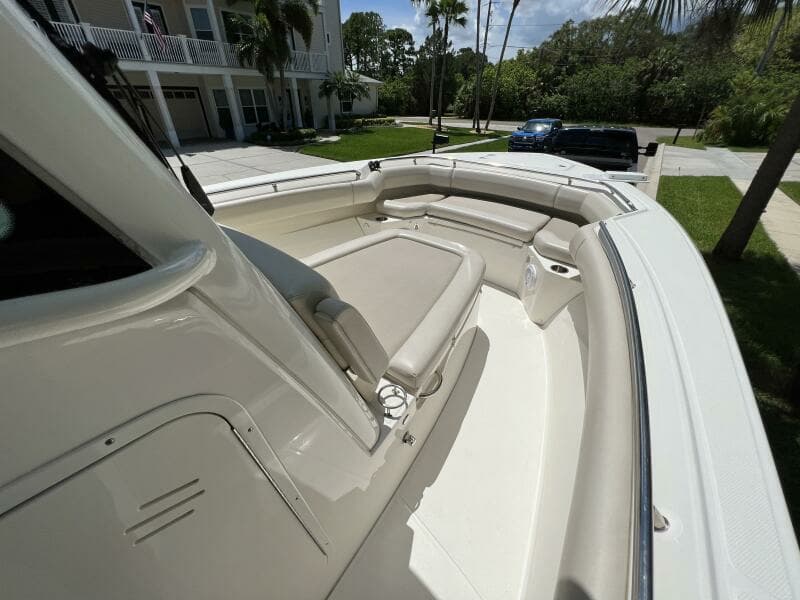 2020 Boston Whaler 