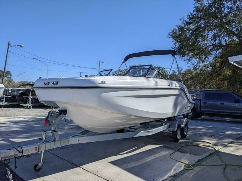 2022 Bayliner DX 2200