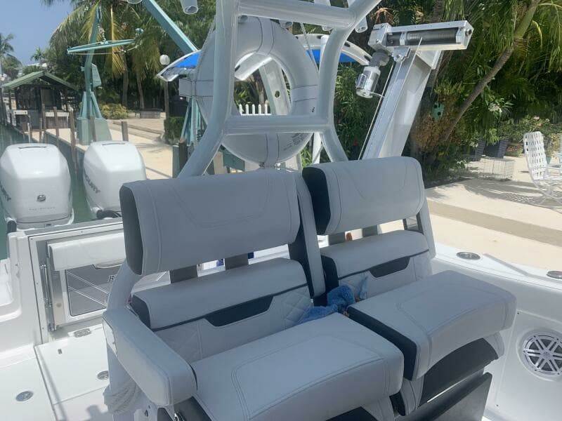 2023 Blackfin 302 CC