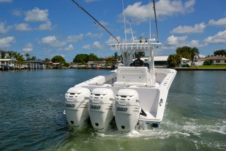 2018 SeaHunter 33 cc