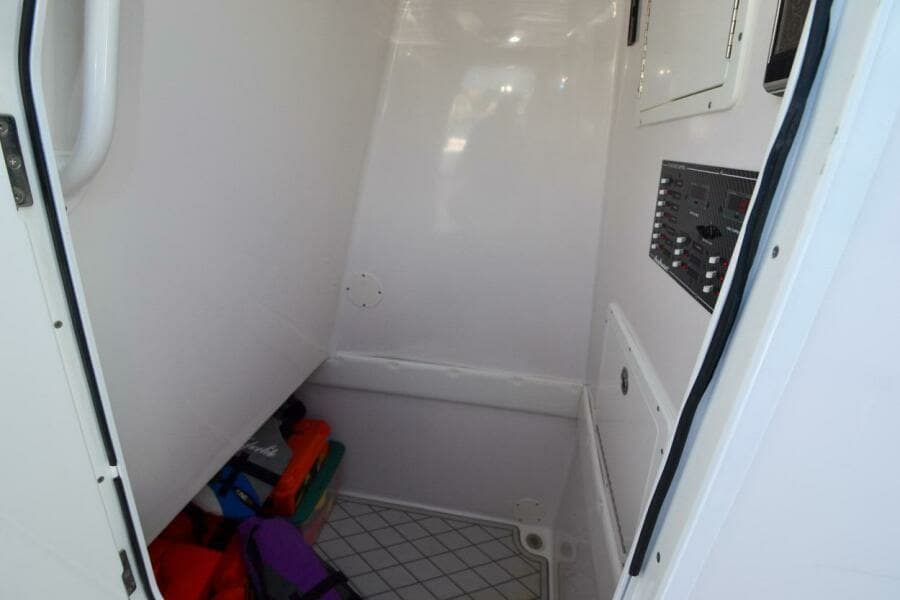 2018 SeaHunter 33 cc