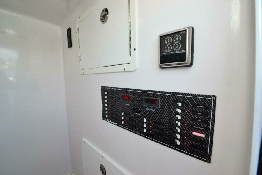 2018 SeaHunter 33 cc